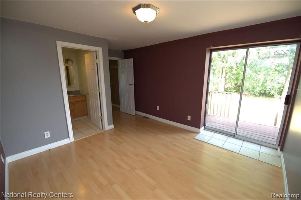 2790 Harvey Street Rochester, MI 48309 - Photo 17 of 21