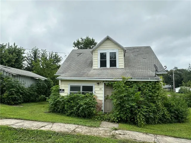 $65,000 | 901 2nd Street, Ridgeway, MO 64481