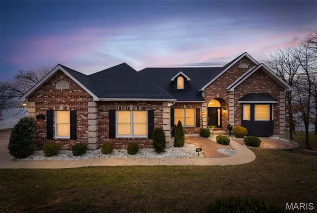 $839,000 | 687 East Capri Drive, Bonne Terre, MO 63628