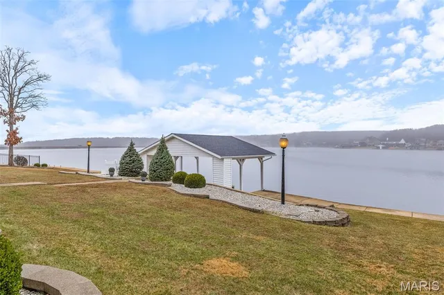 $839,000 | 687 East Capri Drive, Bonne Terre, MO 63628