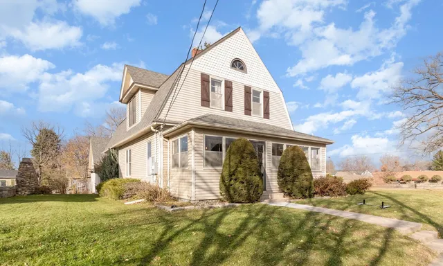 $400,000 | 1004 College Avenue, Red Wing, MN 55066