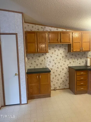 $200,000 | 175 Summit Drive, Rogersville, TN 37857