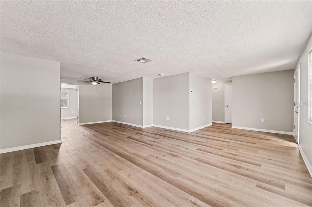 10815 Leeds Road Port Richey, FL 34668 - Photo 4 of 15 Gallery Image 4