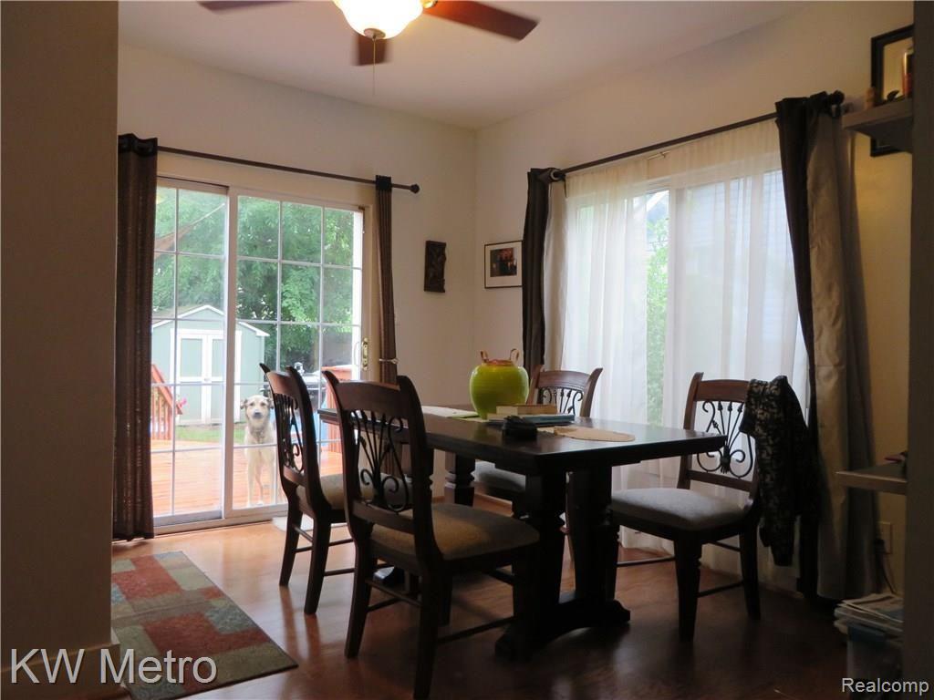 342 Stratford Road Ferndale, MI 48220 - Photo 5 of 11 IMG_0299.JPG