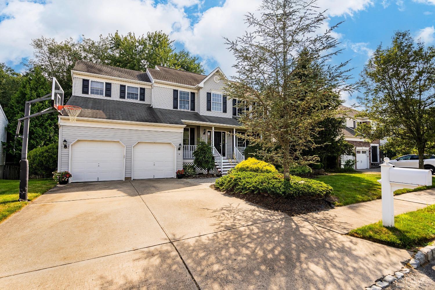 8 Gristmill Road Howell, NJ 07731 - Photo 3 of 45 Gallery Image 3