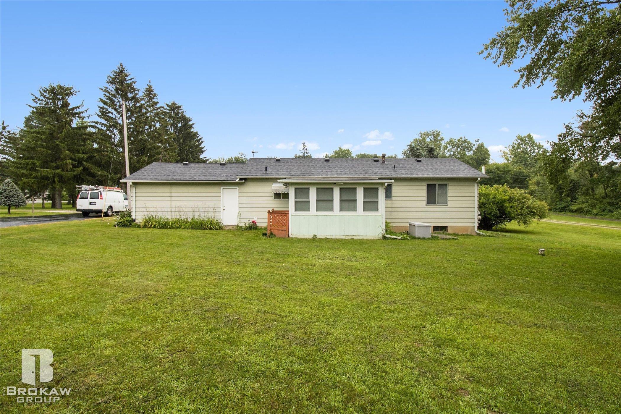 16384 South Seymour Road Linden, MI 48451 - Photo 35 of 39 50153533-8bee1cb4-0e64-4fc1-a390-1ab531f1e295.JPG