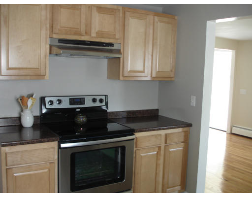 32 Phillips Avenue Springfield, MA 01119 - Photo 13 of 19