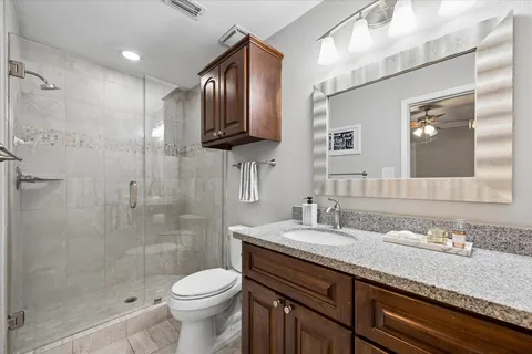 $419,000 | 5714 Innsbruck Street, Bellaire, TX 77401