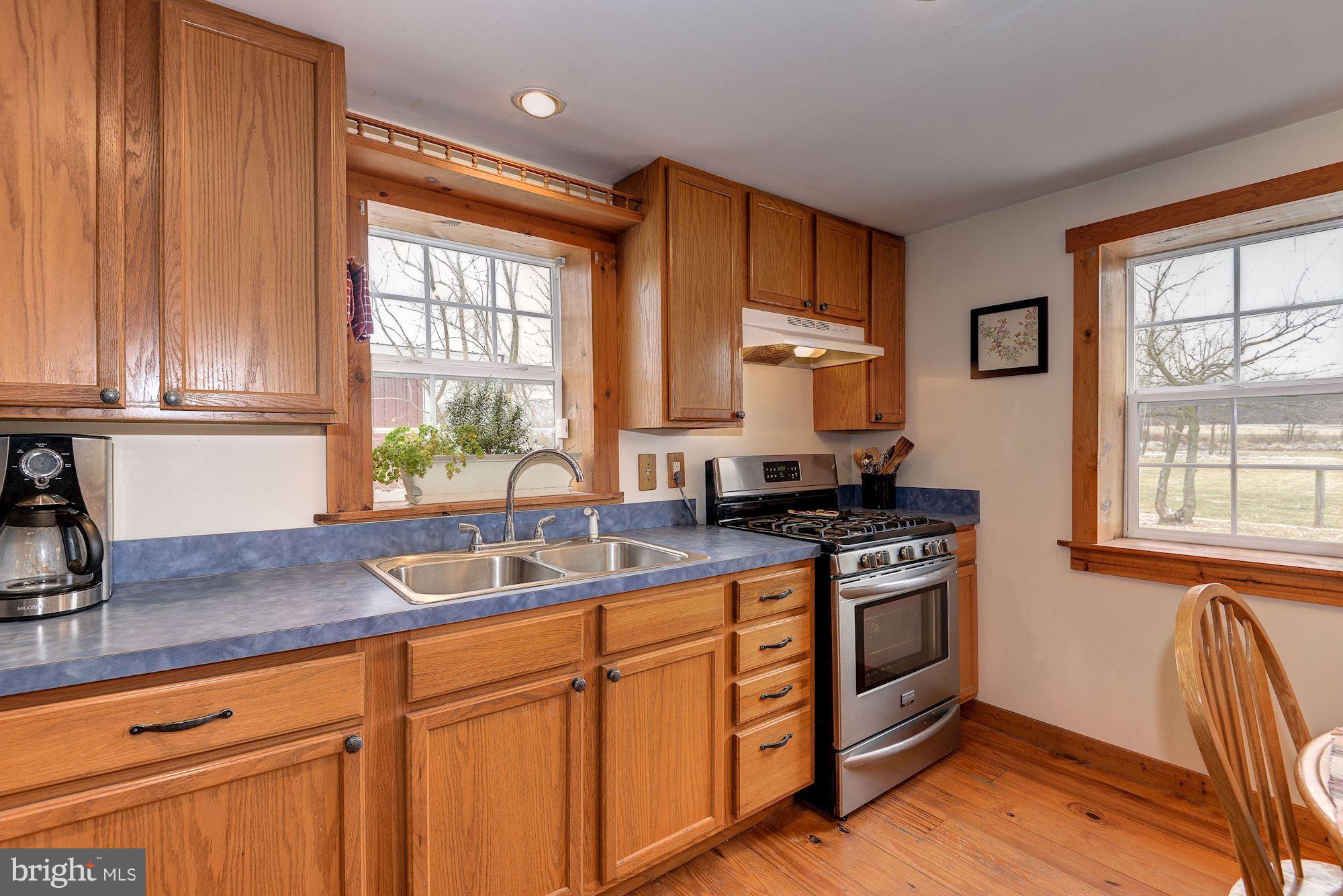 31 Red Bridge Road Gettysburg, PA 17325 - Photo 12 of 25 Kitchen