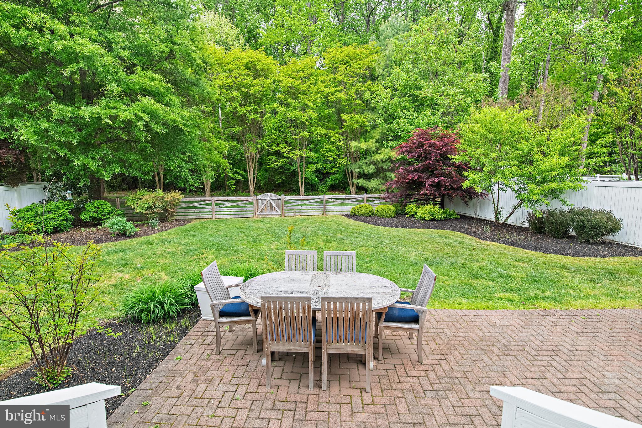 732 Pearson Point Annapolis, MD 21401 - Photo 2 of 76