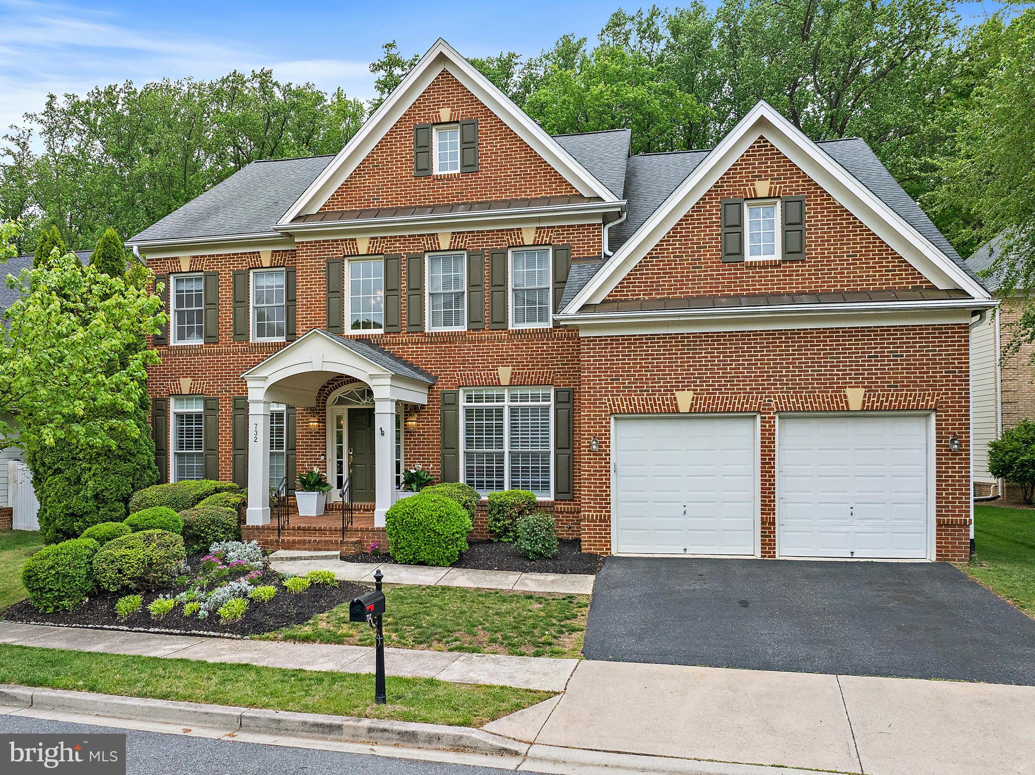 732 Pearson Point Annapolis, MD 21401 - Photo 4 of 76