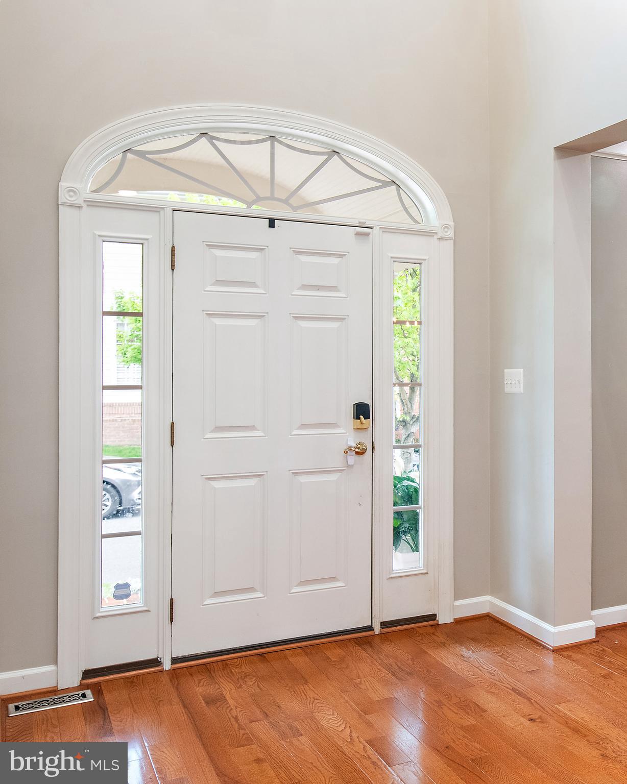 732 Pearson Point Annapolis, MD 21401 - Photo 8 of 76