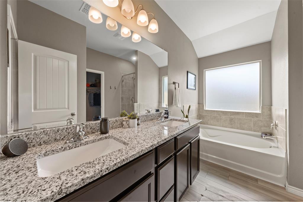 10900 Peperak Court Waco, TX 76708 - Photo 11 of 21