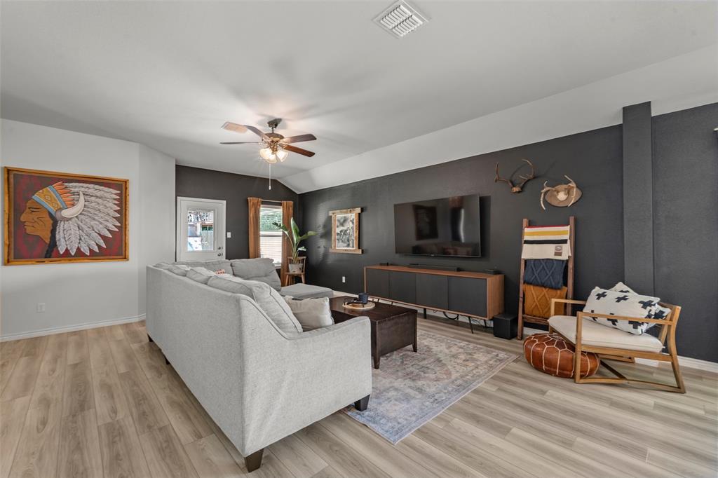 10900 Peperak Court Waco, TX 76708 - Photo 7 of 21