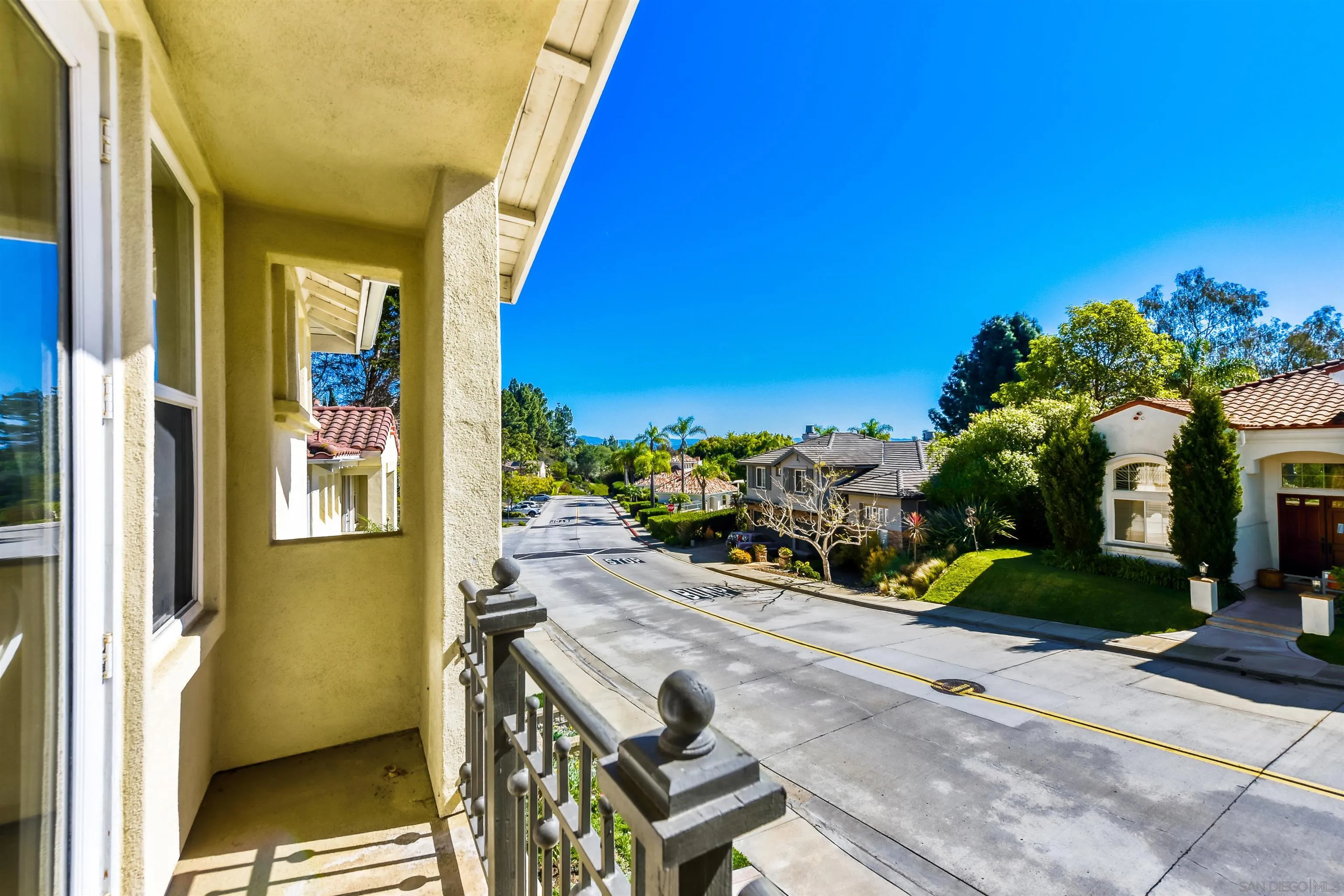 2434 Ridgegate Row La Jolla, CA 92037 - Photo 23 of 47 Balcony