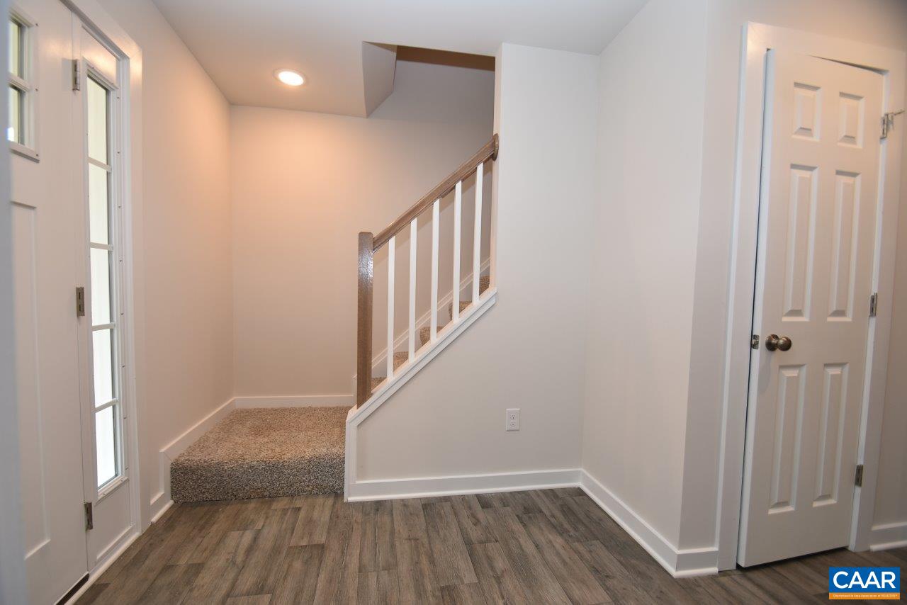 144 Riva Way Palmyra, VA 22963 - Photo 3 of 22 Gallery Image 3