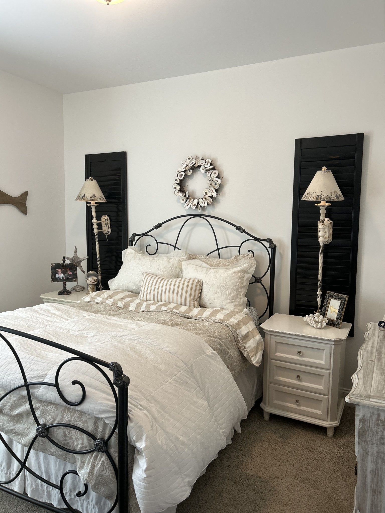 207 North Walnut Street Springfield, TN 37172 - Photo 11 of 14 a bedroom with a bed and a view of bathroom