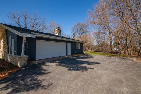 $525,000 | N59W39568 Laketon Avenue, Oconomowoc, WI 53066