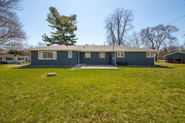 $525,000 | N59W39568 Laketon Avenue, Oconomowoc, WI 53066