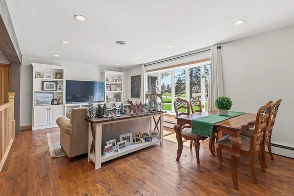 $525,000 | N59W39568 Laketon Avenue, Oconomowoc, WI 53066