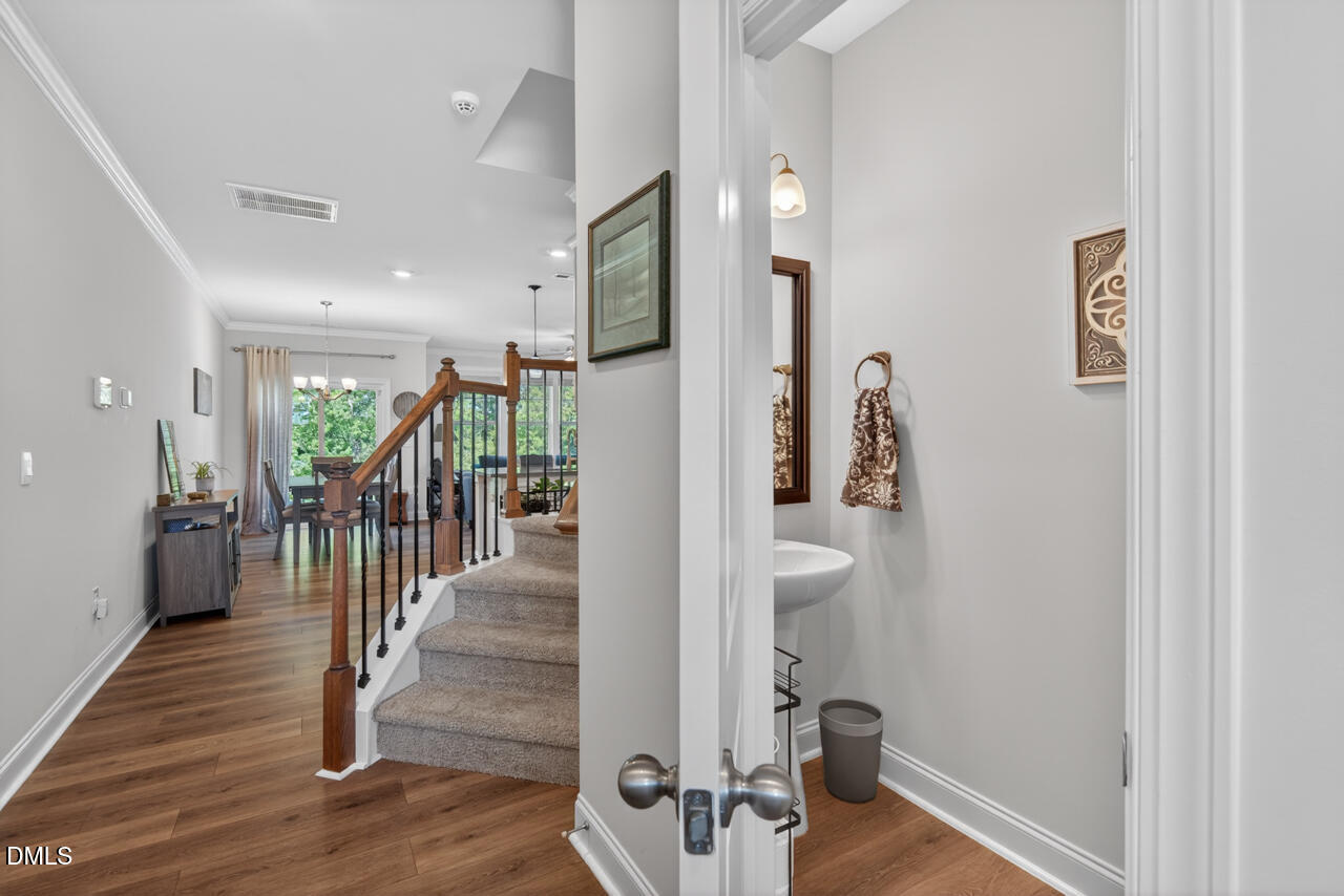 401 Brightleaf Road Hillsborough, NC 27278 - Photo 5 of 39