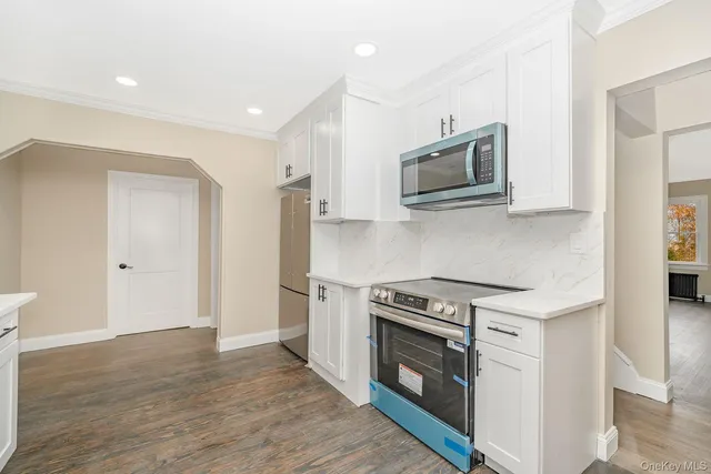 $679,999 | 123 4th Avenue, Huntington, NY 11746