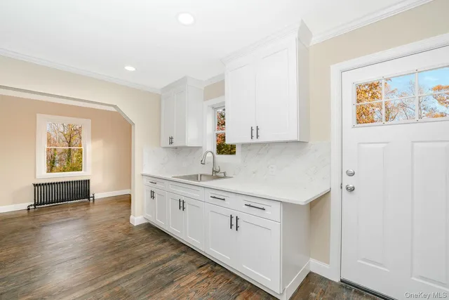 $679,999 | 123 4th Avenue, Huntington, NY 11746