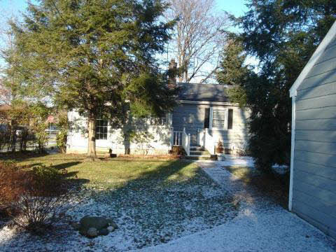 611 Vernier Road Grosse Pointe, MI 48236 - Photo 3 of 8 933173-2.JPG