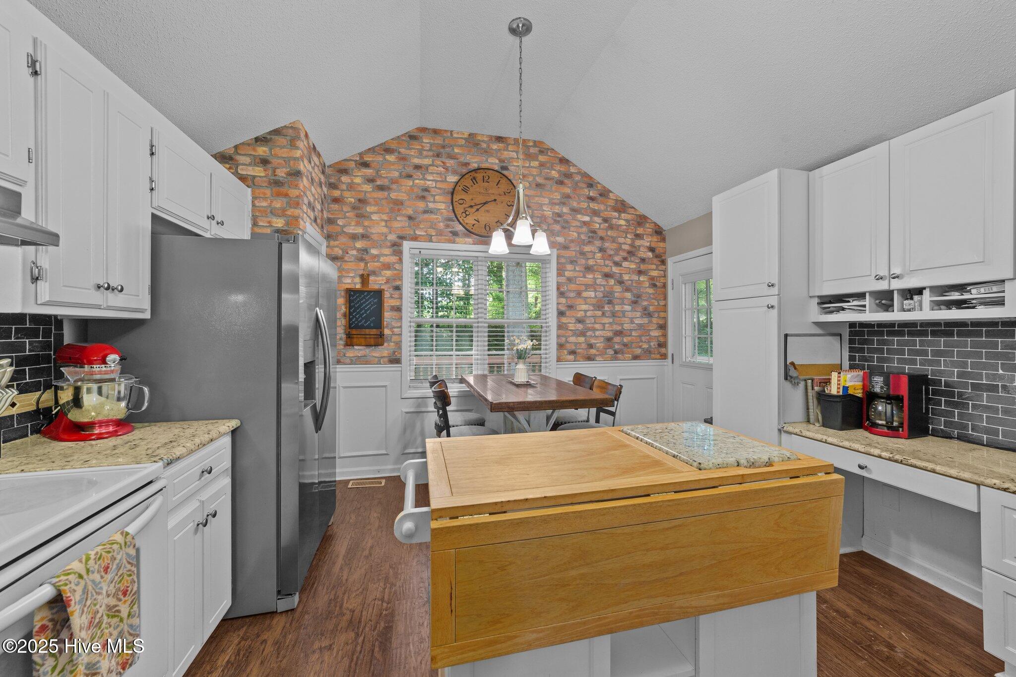 300 Plantation Road Clayton, NC 27520 - Photo 15 of 39 39-web-or-mls-VB4A3804
