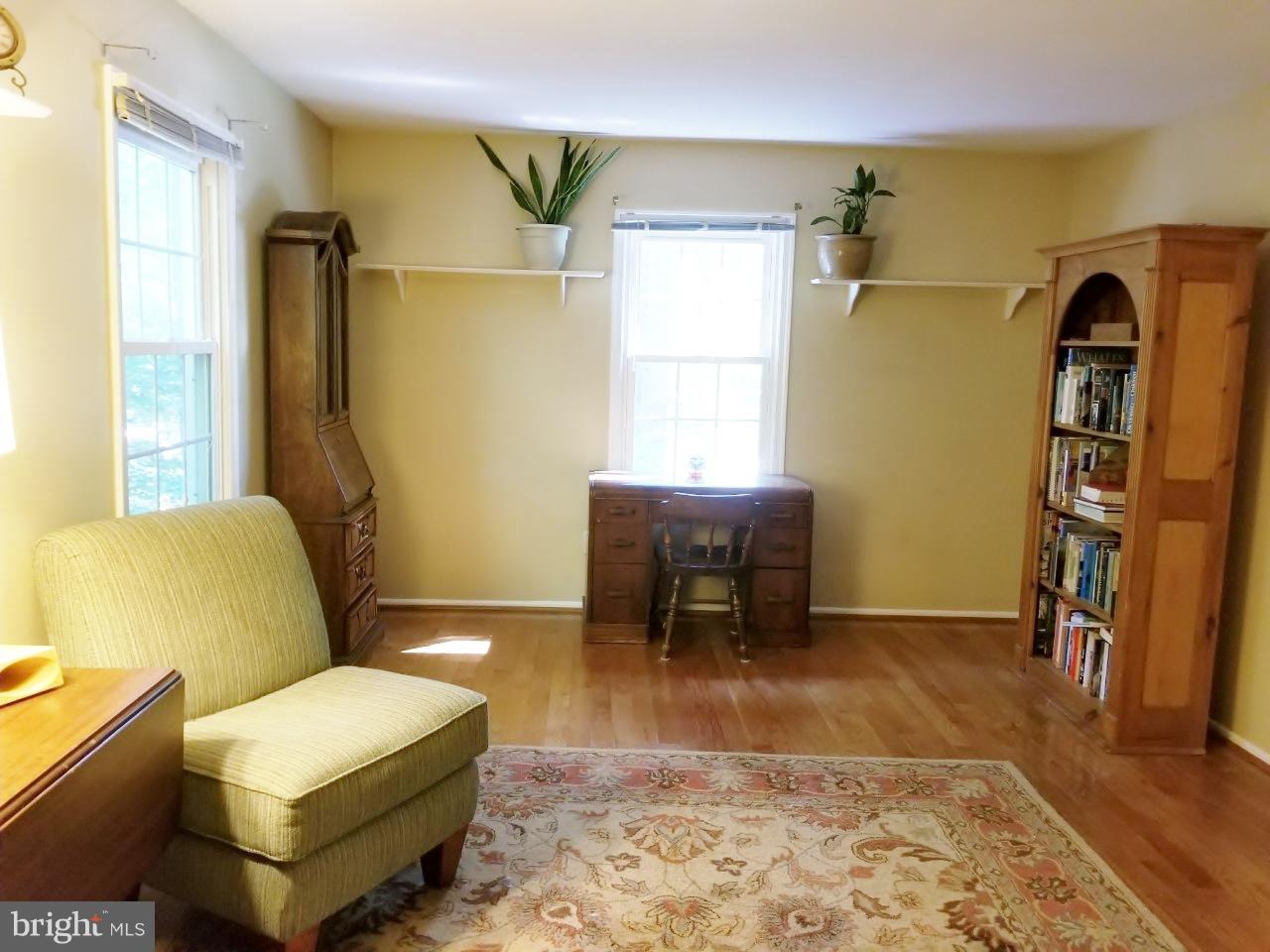 There's room for oversized furniture in Living Rm.