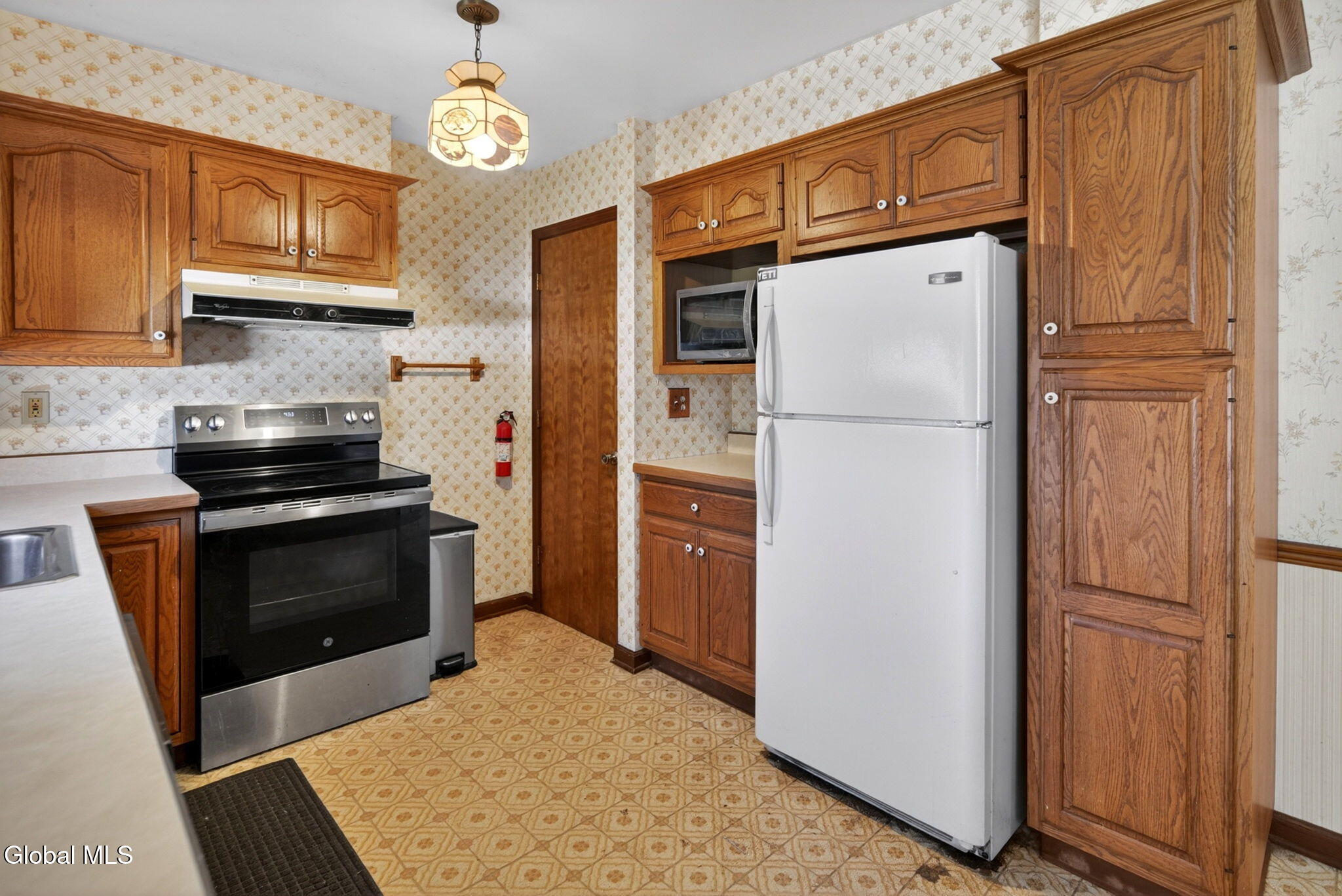 5 Alta Road Colonie, NY 12304 - Photo 7 of 23 7-web-or-mls-007-007_DSC02889