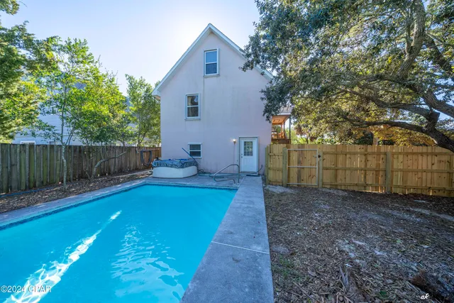 $2,500 | 408 Anemone Street, Panama City Beach, FL 32413