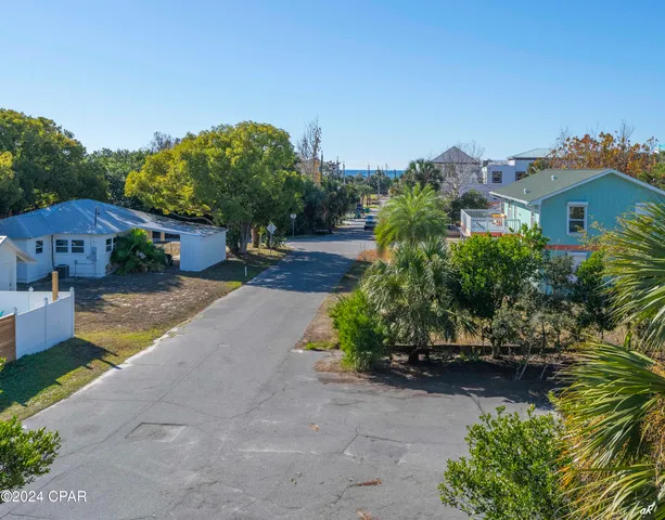 $2,500 | 408 Anemone Street, Panama City Beach, FL 32413