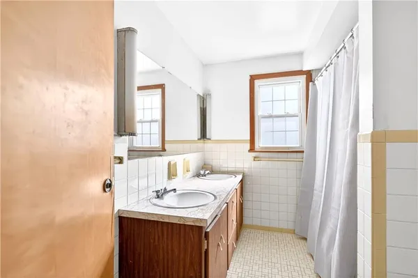 $230,000 | 1610 Hill Street, White Oak, PA 15131