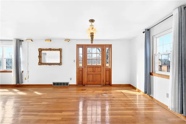 $230,000 | 1610 Hill Street, White Oak, PA 15131