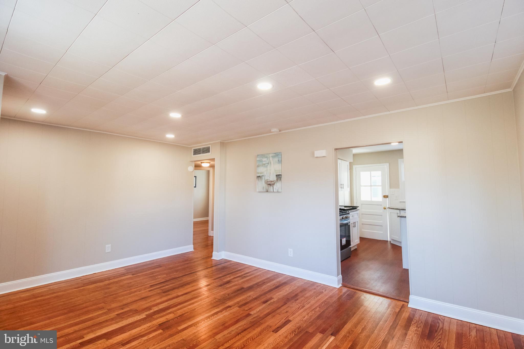 35 Farnsworth Avenue Maple Shade, NJ 08052 - Photo 7 of 29