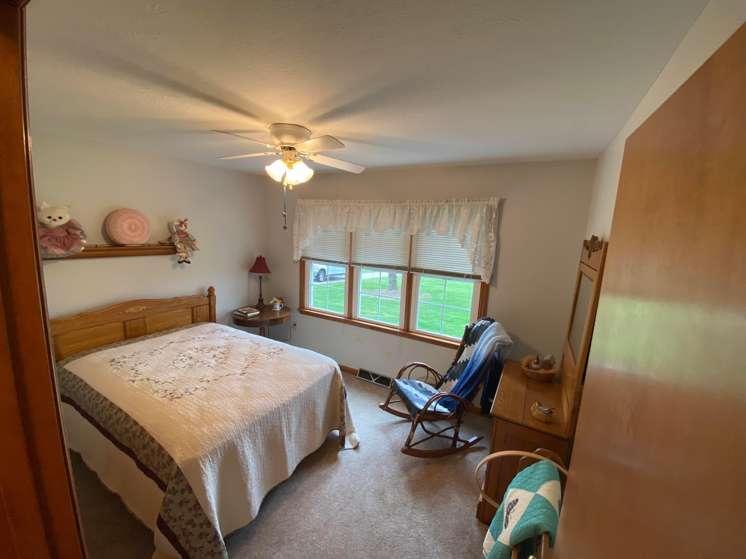 1675 Northridge Road Circleville, OH 43113 - Photo 34 of 49 Bedroom 1
