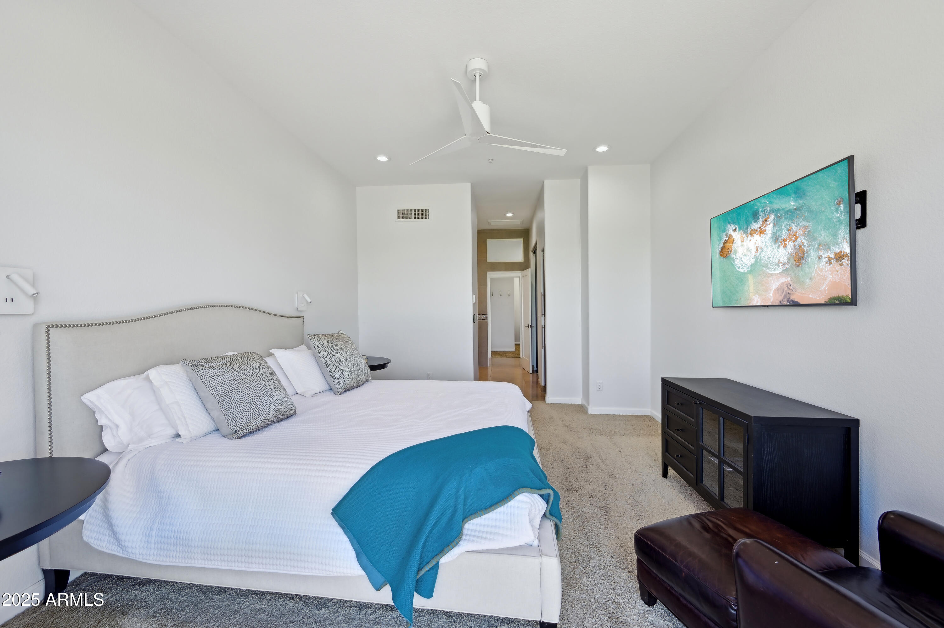 7222 East Gainey Ranch Road, Unit 142 Scottsdale, AZ 85258 - Photo 26 of 45 Primary Suite towards ensuite