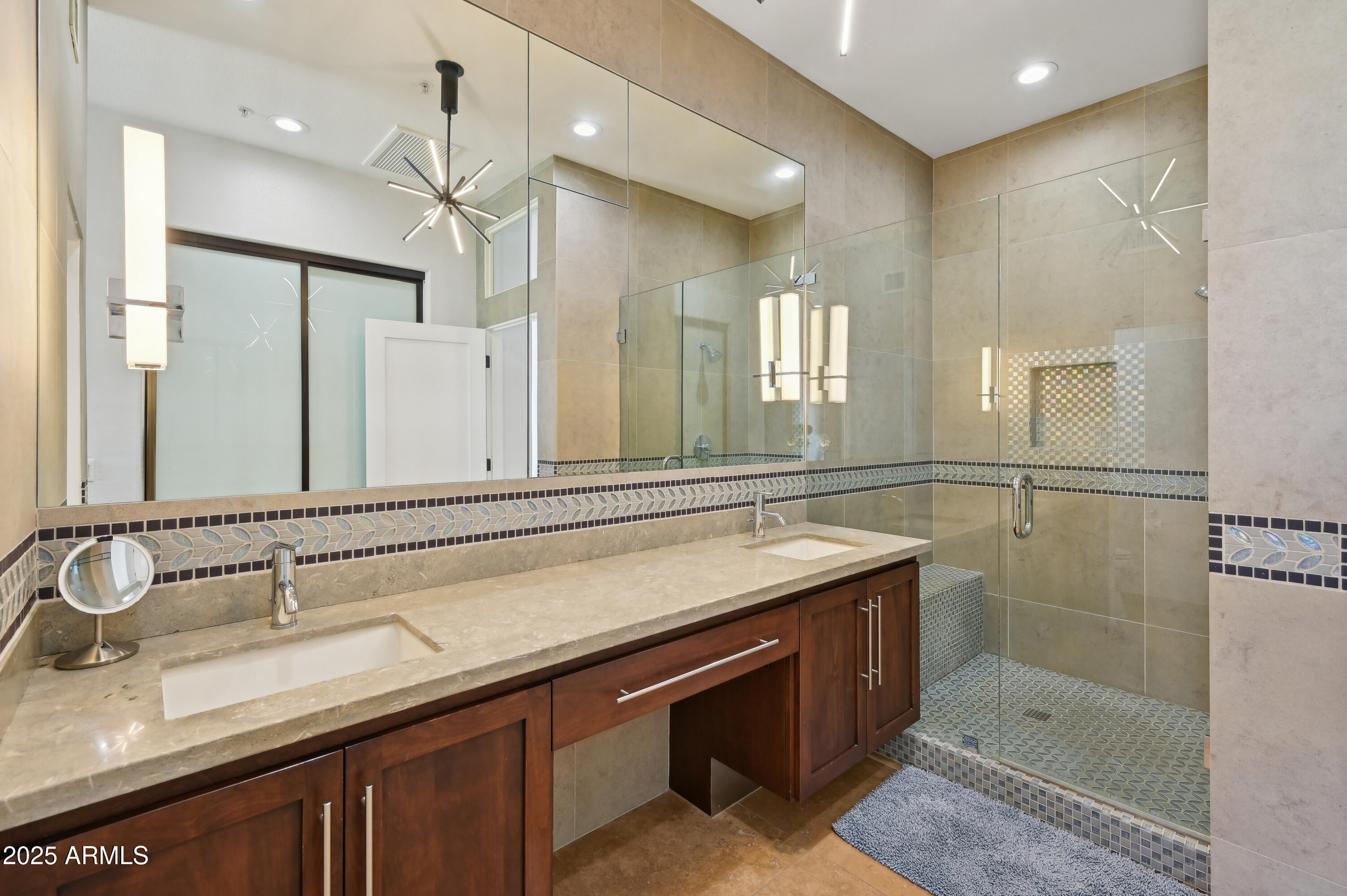 7222 East Gainey Ranch Road, Unit 142 Scottsdale, AZ 85258 - Photo 28 of 45 Primary bathroom double vanity