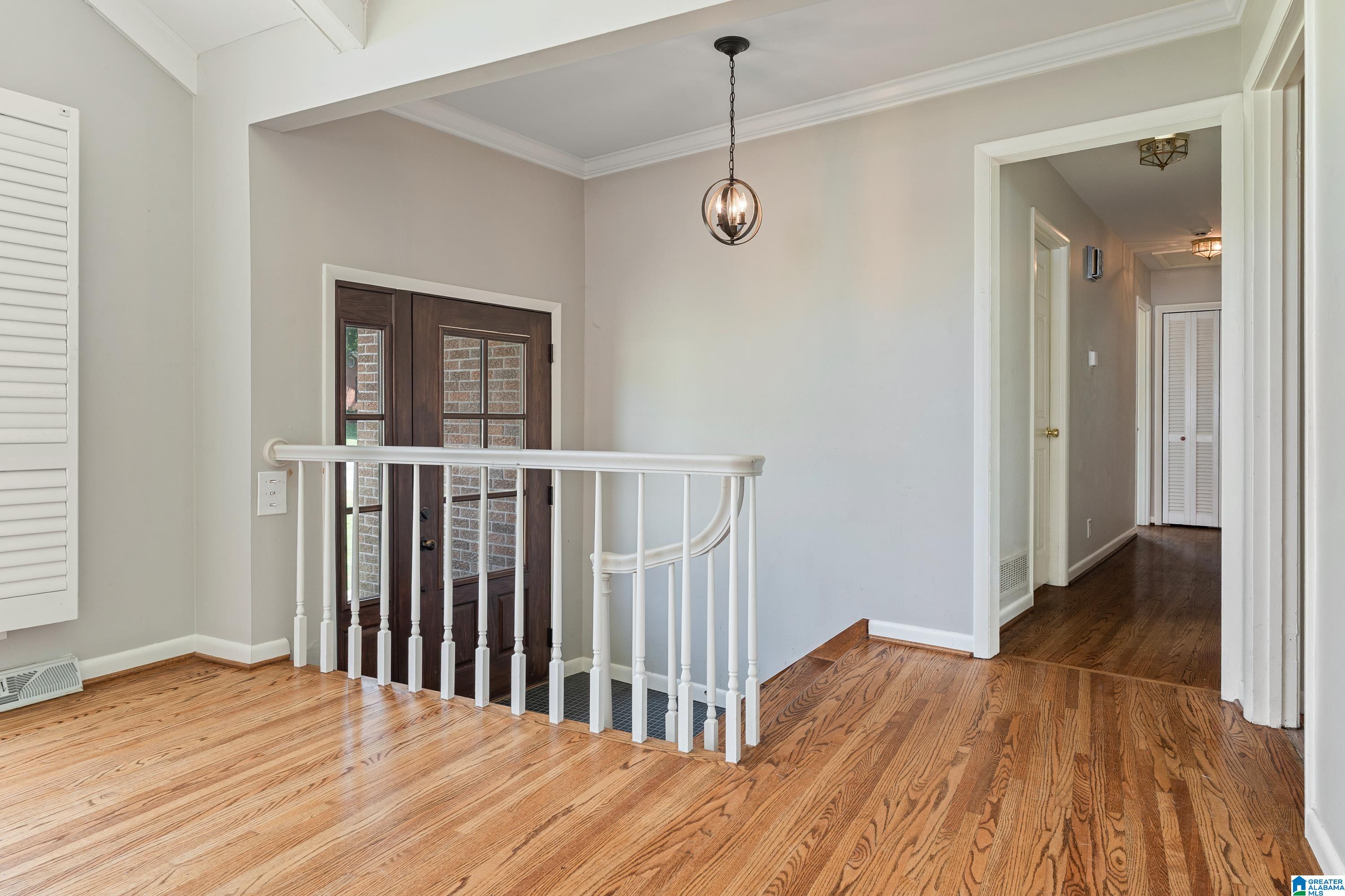 1833 Cedarwood Road Birmingham, AL 35216 - Photo 4 of 31