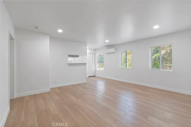 $2,750 | 748 Newport Avenue, Unit 4, Long Beach, CA 90804