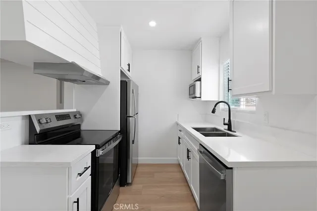 $2,750 | 748 Newport Avenue, Unit 4, Long Beach, CA 90804