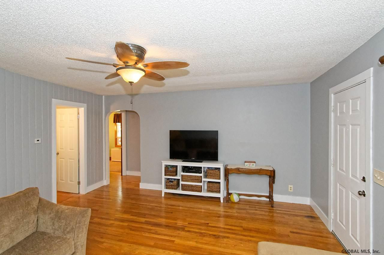 130 Guideboard Road Halfmoon, NY 12188 - Photo 10 of 34 Photo 10