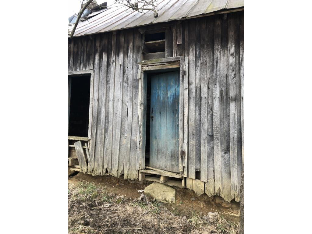 379 Hunt Road Fall Branch, TN 37656 - Photo 32 of 34 Photo 33