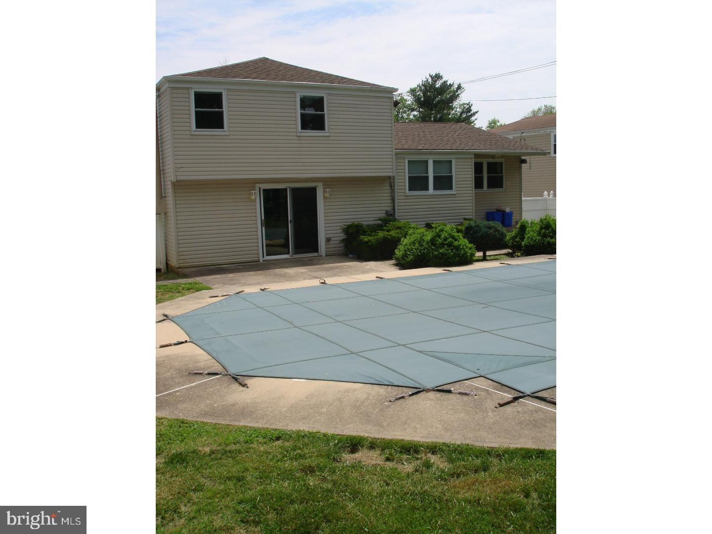 9734 Susan Road Philadelphia, PA 19115 - Photo 18 of 21
