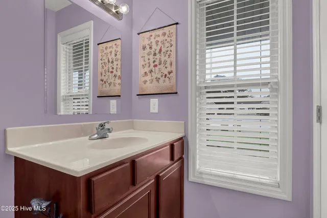 $305,000 | 20 Jasmine Lane, Jacksonville, NC 28546