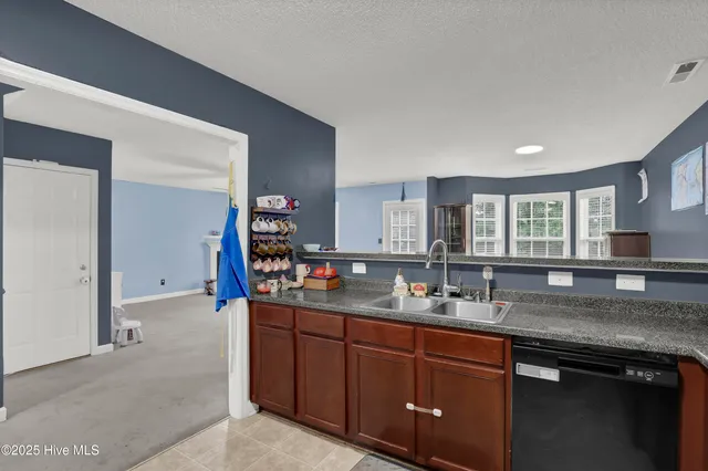 $305,000 | 20 Jasmine Lane, Jacksonville, NC 28546