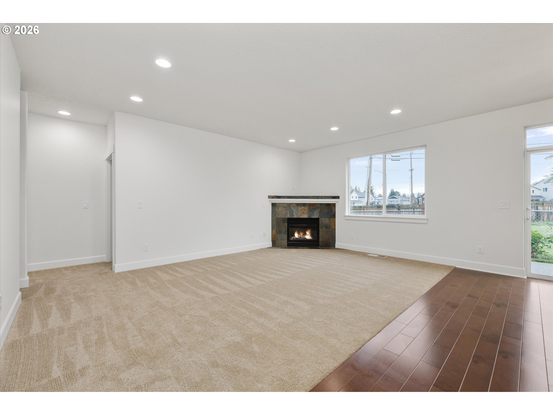 4489 Southeast Hillyard Court Gresham, OR 97080 - Photo 4 of 24