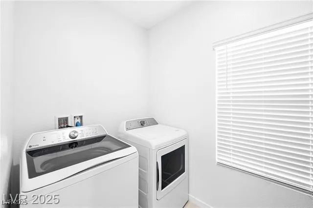 $3,090 | 3809 Cliff Meadow Court, Las Vegas, NV 89129