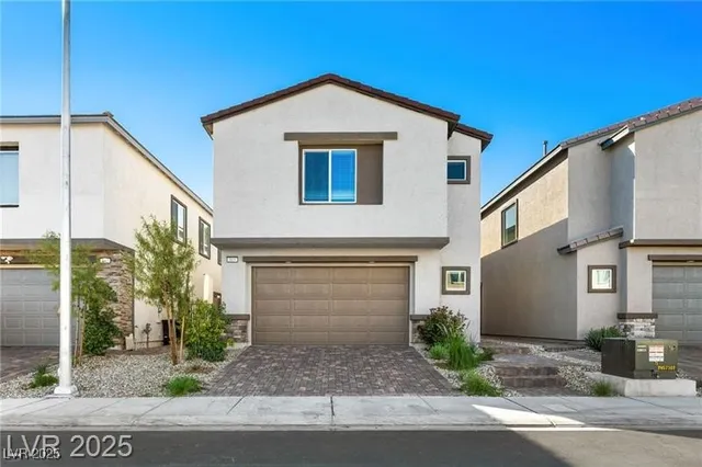 $3,090 | 3809 Cliff Meadow Court, Las Vegas, NV 89129